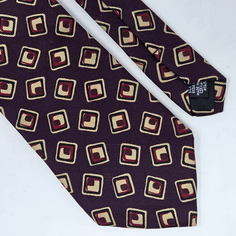 BOSS HUGO BOSS SILK TIE PURPLE WINE CREAM SQUARES GEOMETRIC 3.75" X 58" ITALY